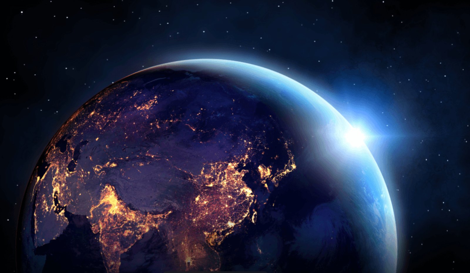 La Terra di notte vista dallo spazio, con le luci delle città